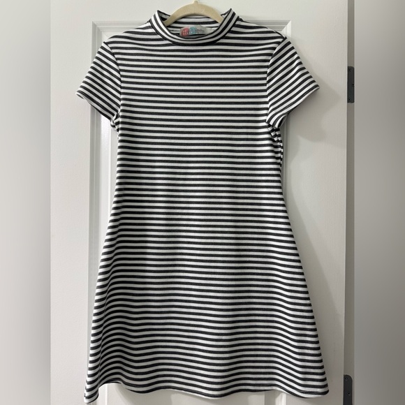 FREE PEOPLE BEACH MINI DRESS - Picture 1 of 7